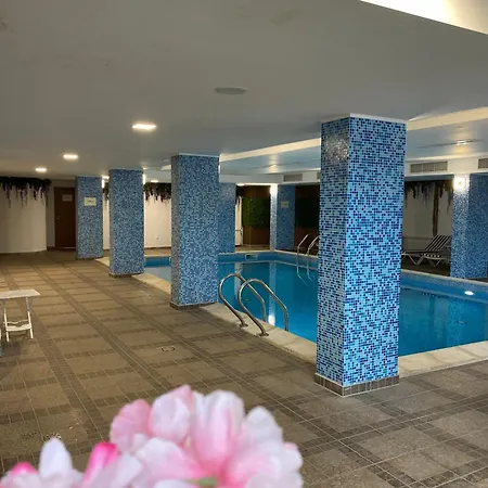Aparthotel Complex Nero 4*